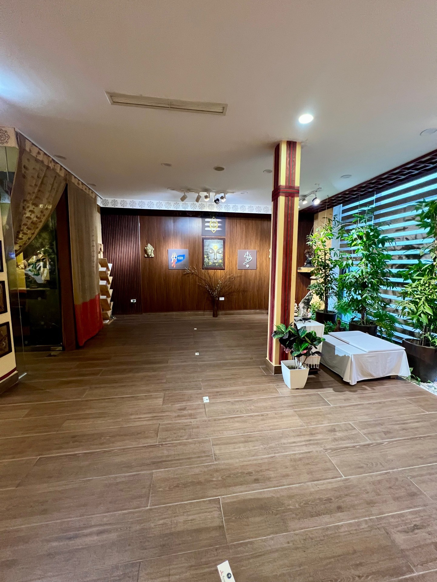 Bán nhà Lê Văn Lương - diện tích 110m2 5 tầng - Ô tô thang máy - giá 38,5 tỷ