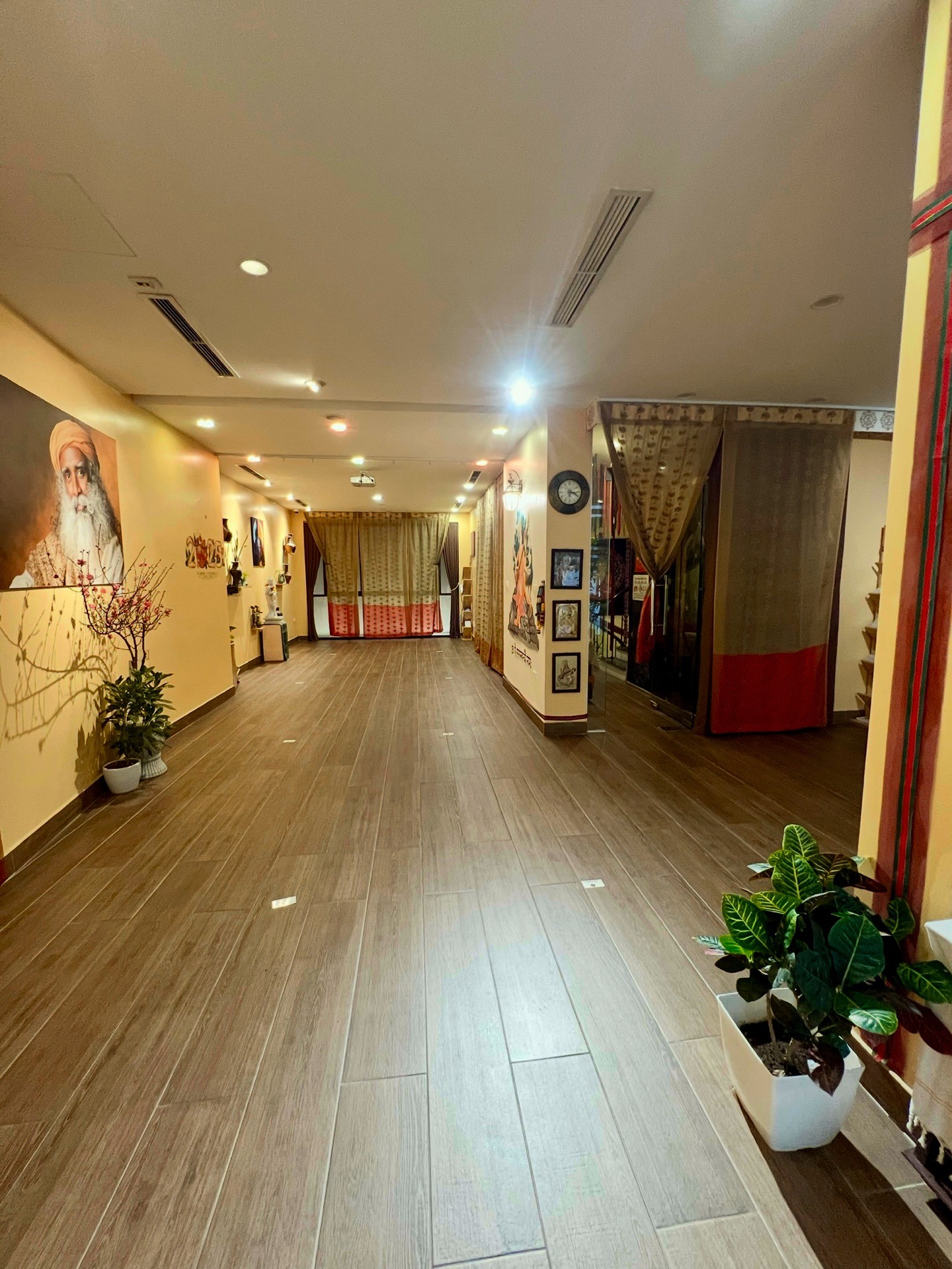 Bán nhà Lê Văn Lương - diện tích 110m2 5 tầng - Ô tô thang máy - giá 38,5 tỷ