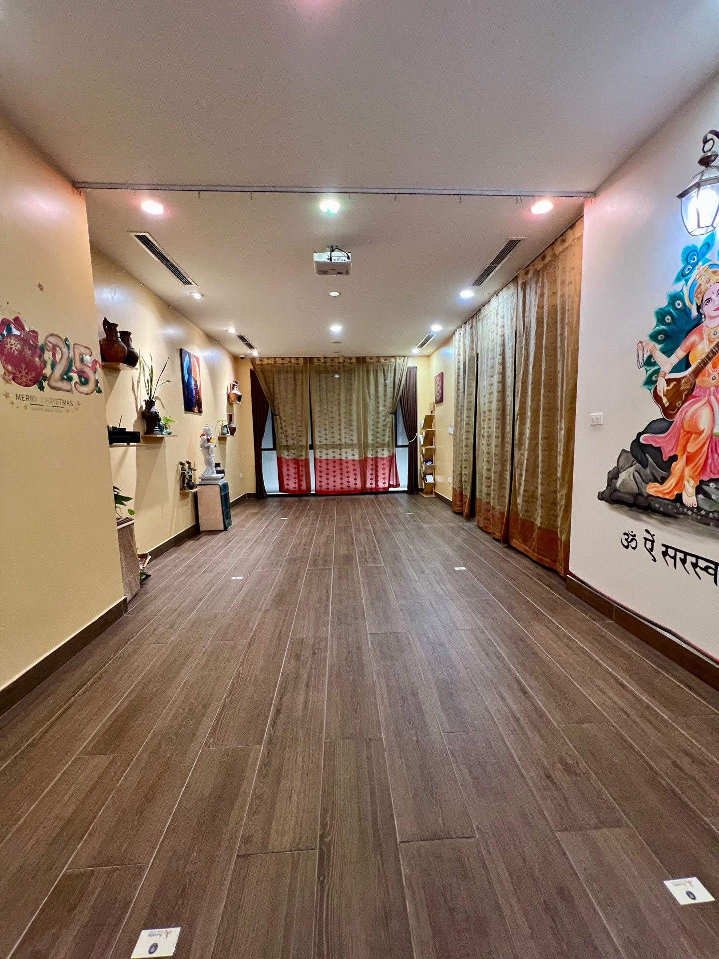 Bán nhà Lê Văn Lương - diện tích 110m2 5 tầng - Ô tô thang máy - giá 38,5 tỷ