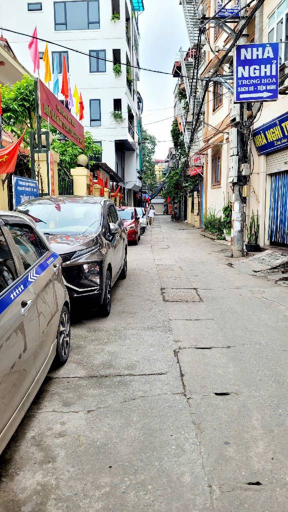 Bán nhà Kim Giang - diện tích 36m2 2 tầng - Ngõ thông ô tô tránh - giá 10,5 tỷ