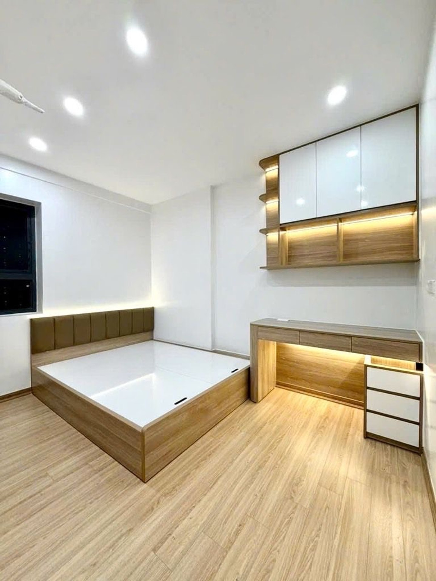 Bán nhà Toà nhà Nam - diện tích 63m2 19 tầng - Cực hiếm - giá 6 tỷ