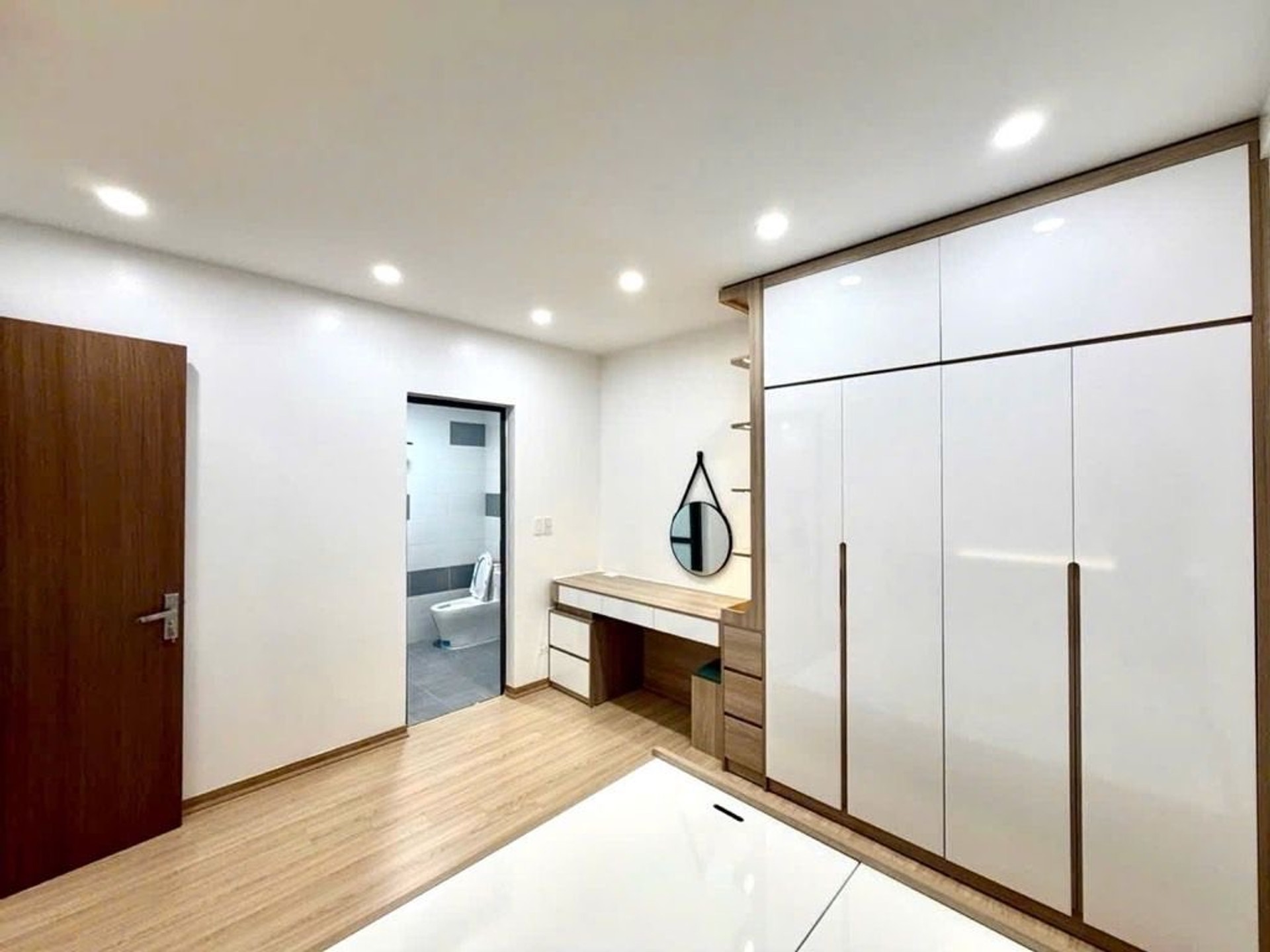 Bán nhà Toà nhà Nam - diện tích 63m2 19 tầng - Cực hiếm - giá 6 tỷ