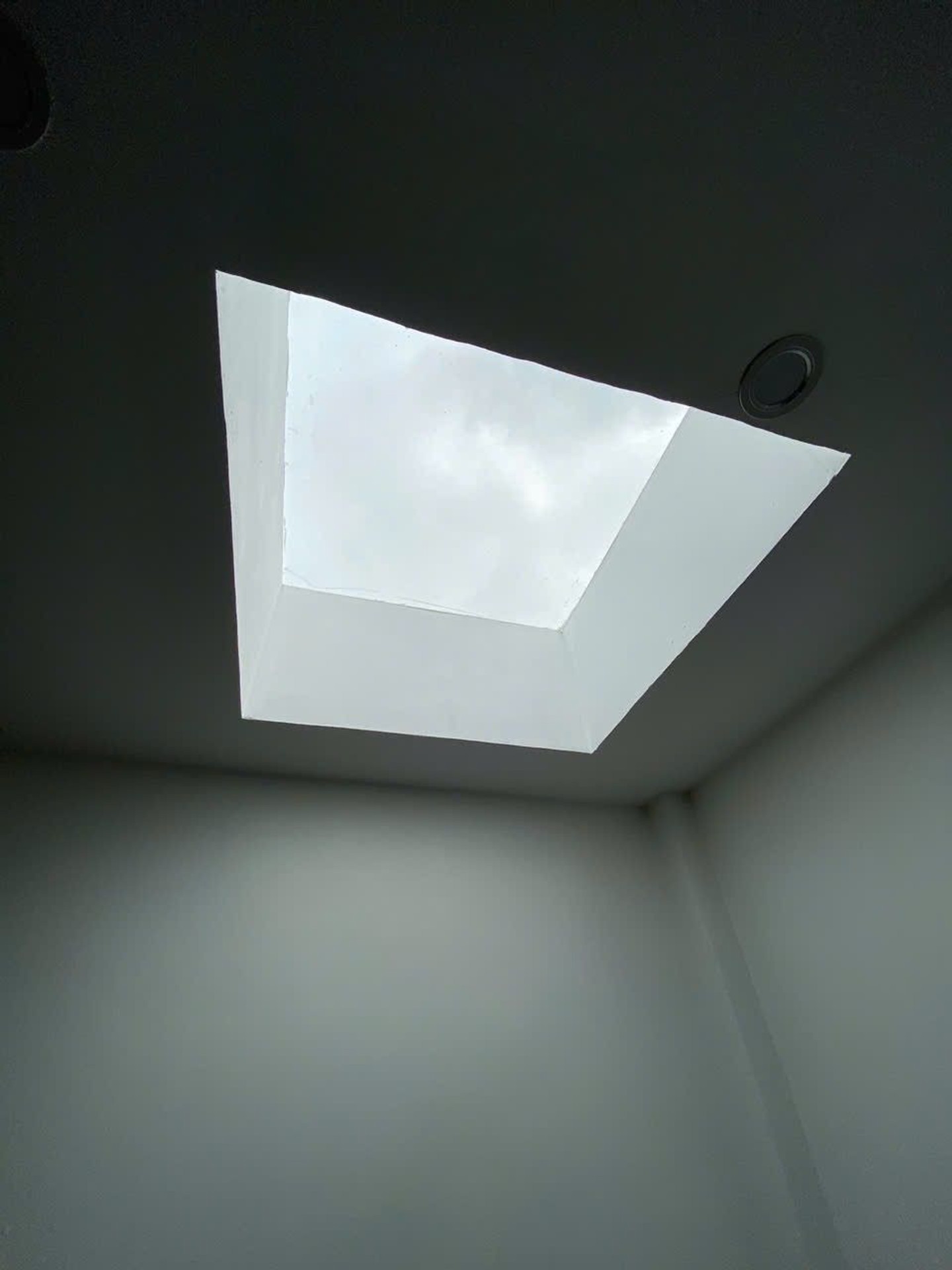 Bán nhà Hai Bà Trưng - diện tích 30m2 5 tầng - Ngõ thông - giá 8,9 tỷ