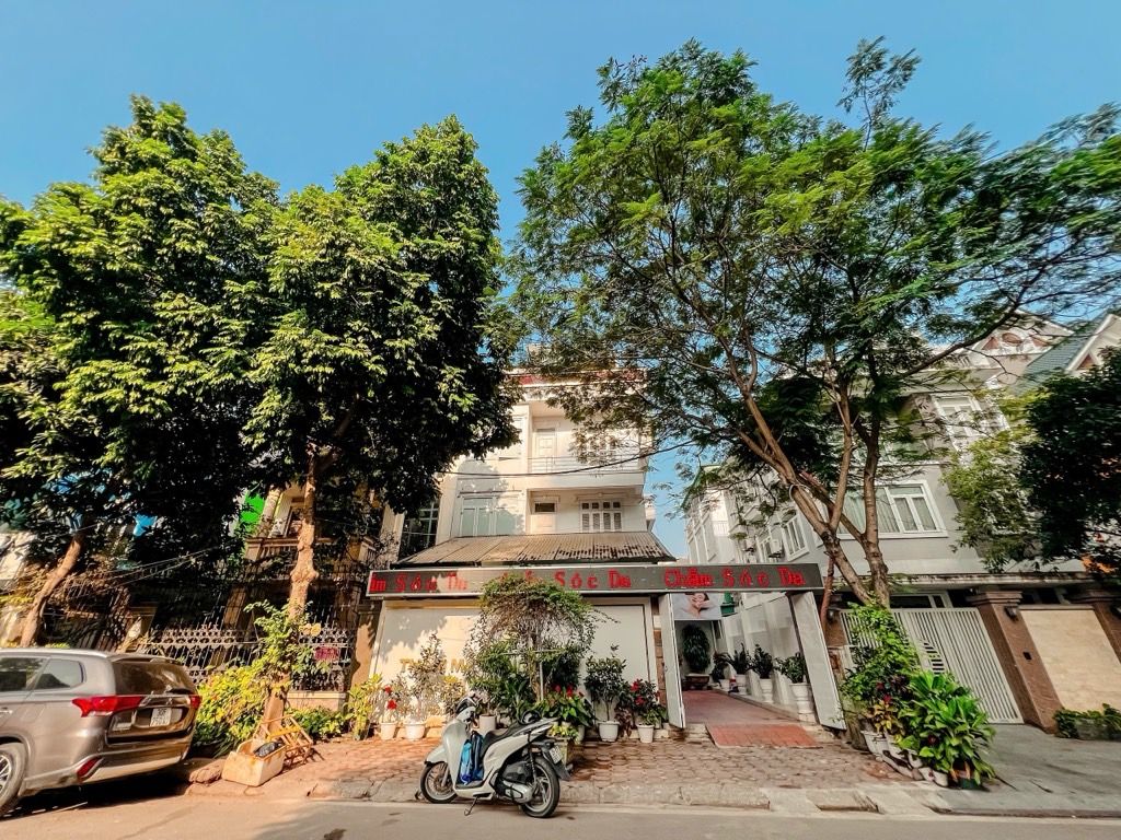 Bán nhà Bùi Quốc Khái - diện tích 180m2 4 tầng - Ô tô tránh, đỗ ngày đêm - giá 75,5 tỷ