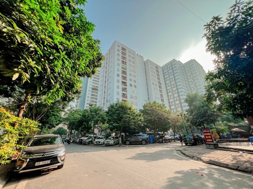 Bán nhà Bùi Quốc Khái - diện tích 180m2 4 tầng - Ô tô tránh, đỗ ngày đêm - giá 75,5 tỷ