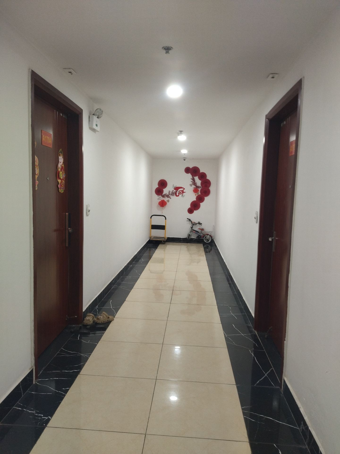 Bán nhà Nguyễn Huy Tưởng - diện tích 67m2 1 tầng - Thoáng trước, sau - giá 5,68 tỷ