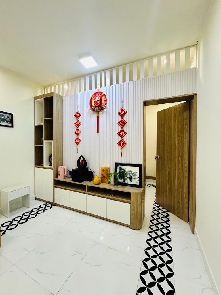 Bán nhà Trại Găng - diện tích 30m2 1 tầng - Căn tập thể trong chợ - giá 2,35 tỷ
