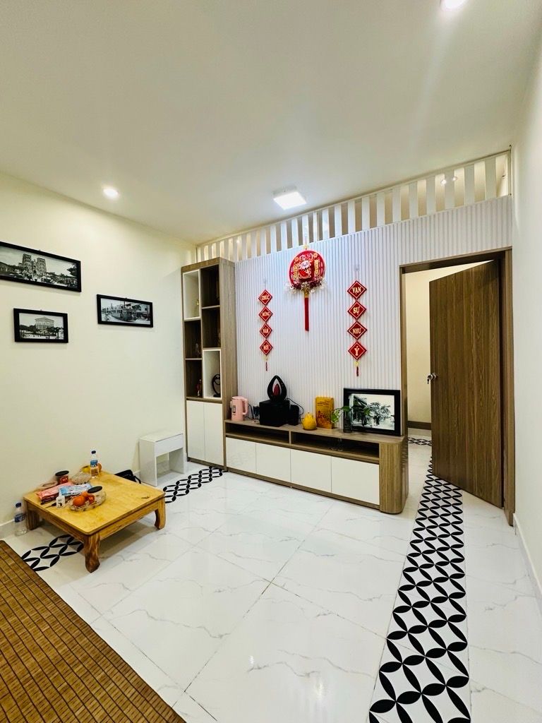 Bán nhà Trại Găng - diện tích 30m2 1 tầng - Căn tập thể trong chợ - giá 2,35 tỷ