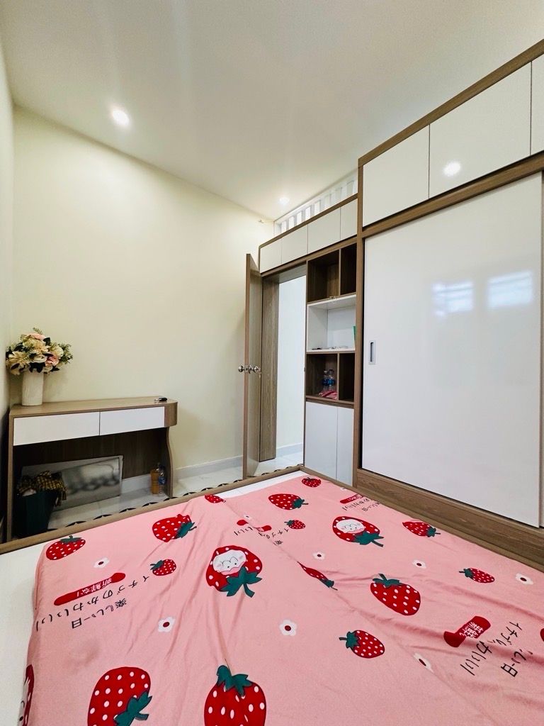 Bán nhà Trại Găng - diện tích 30m2 1 tầng - Căn tập thể trong chợ - giá 2,35 tỷ