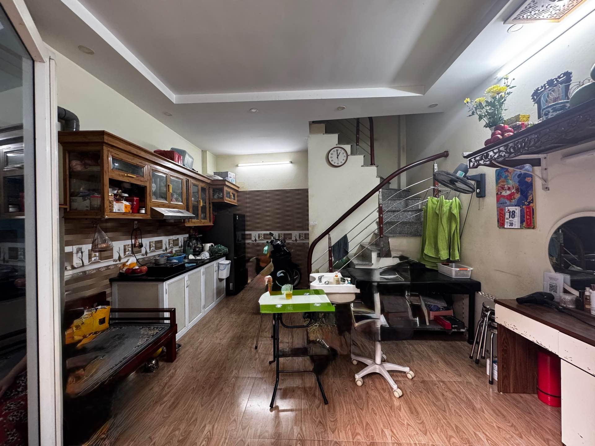 Bán nhà Kim Ngưu - diện tích 22m2 4 tầng - ngõ ô tô lý thuyết - giá 3,6 tỷ