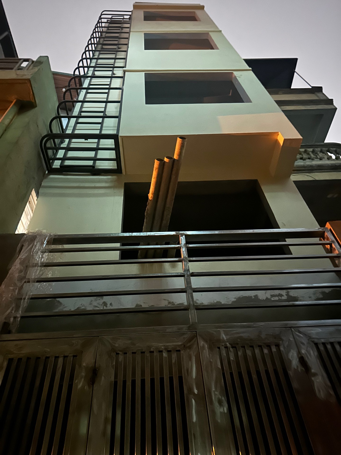 Bán nhà Nguyễn An Ninh - diện tích 54m2 7 tầng - Thang máy xịn sò - giá 22 tỷ