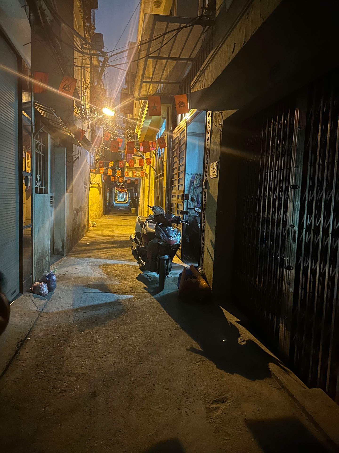Bán nhà Nguyễn An Ninh - diện tích 54m2 7 tầng - Thang máy xịn sò - giá 22 tỷ