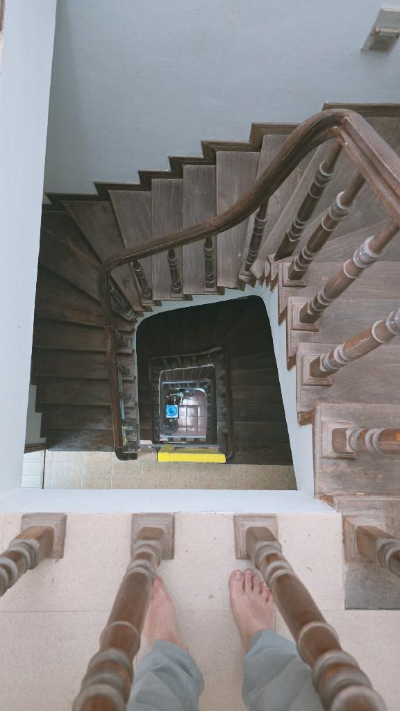 Bán nhà Vũ Tông Phan - diện tích 73m2 4 tầng - Ô tô kinh doanh - giá 25,3 tỷ