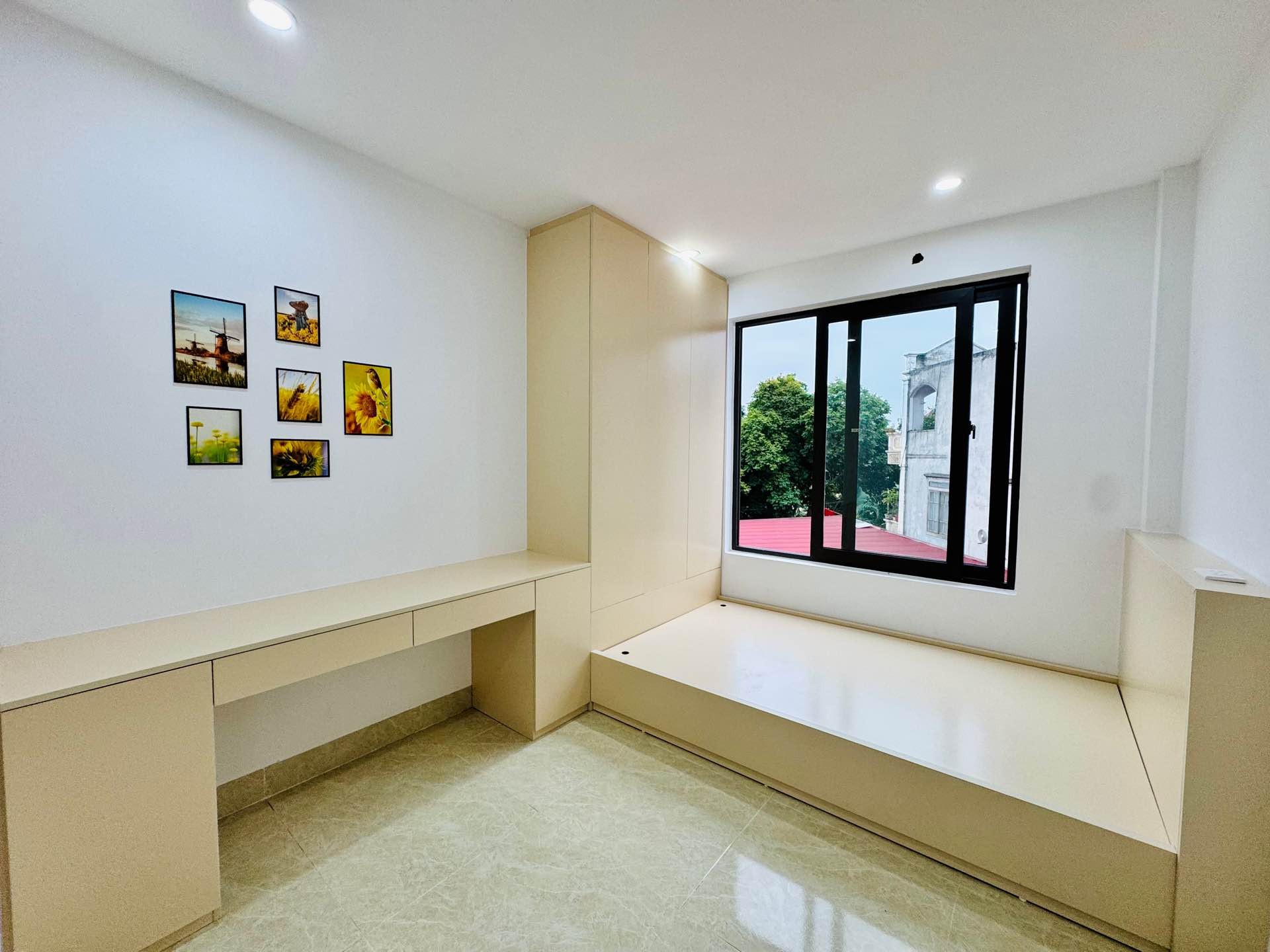 Bán nhà Nam Dư - diện tích 60m2 5 tầng - ô tô đỗ cổng - giá 7,6 tỷ