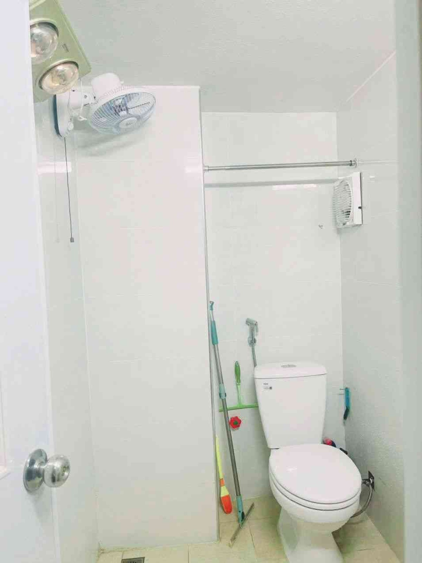 Bán nhà Định Công Thượng - diện tích 24m2 5 tầng - Ngõ nông gần sát ô tô - giá 3,8 tỷ