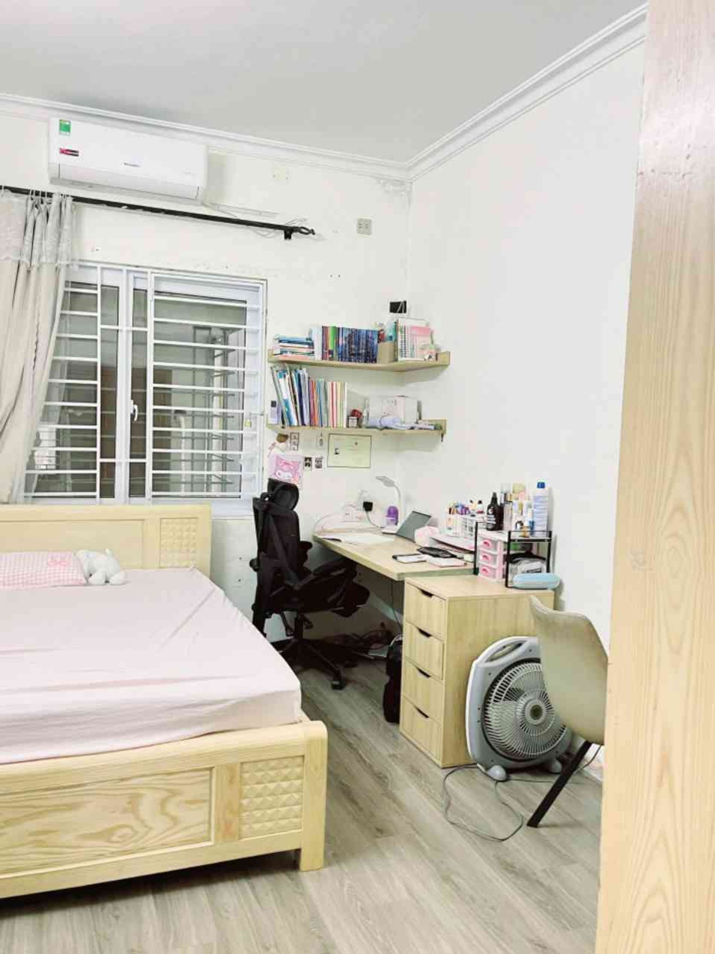 Bán nhà Định Công Thượng - diện tích 24m2 5 tầng - Ngõ nông gần sát ô tô - giá 3,8 tỷ