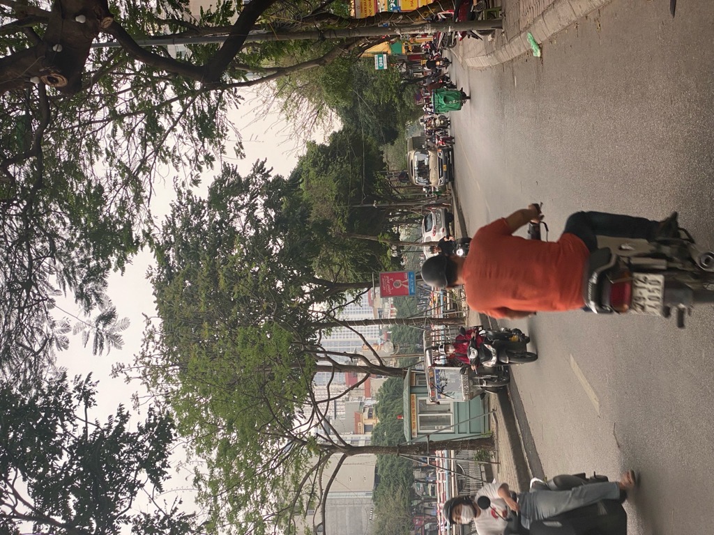 Bán nhà Vũ Tông Phan - diện tích 109.1m2 4 tầng - Đang cập nhật - giá 40 tỷ