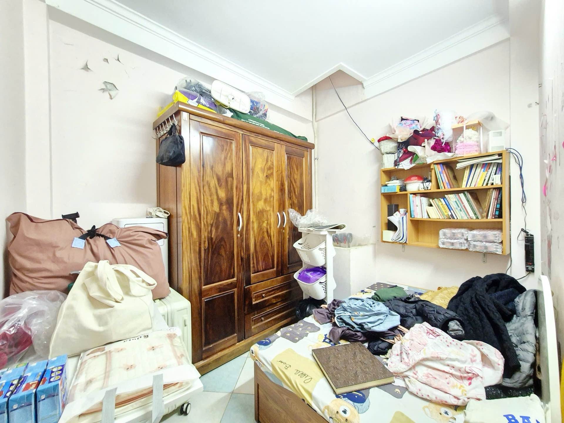 Bán nhà Định Công Thượng - diện tích 28m2 5 tầng - Gần Ô tô - giá 9,5 tỷ