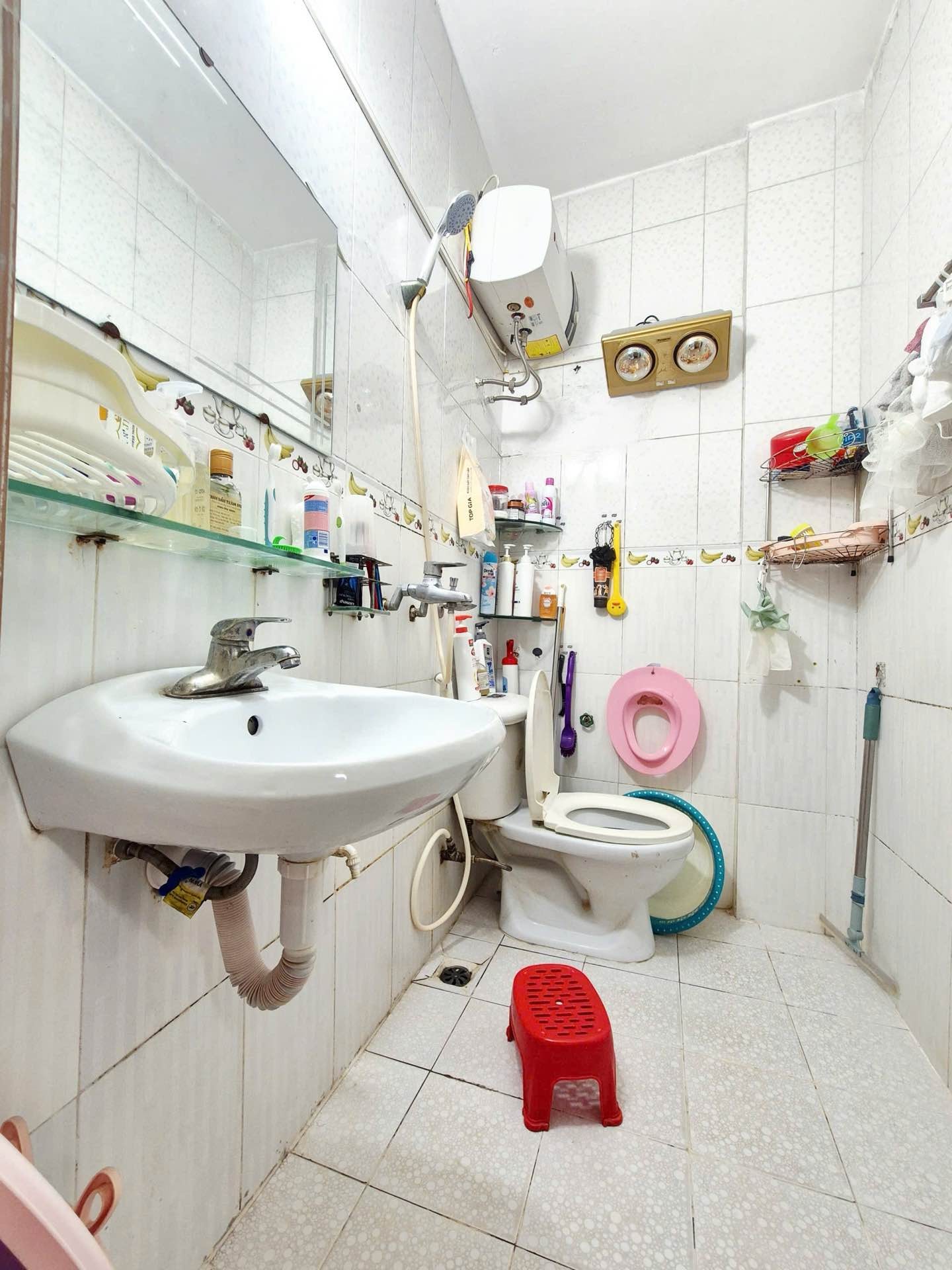 Bán nhà Định Công Thượng - diện tích 28m2 5 tầng - Gần Ô tô - giá 9,5 tỷ