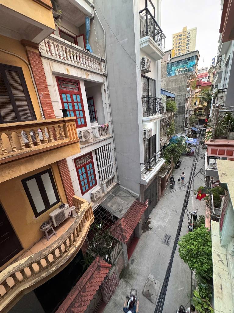 Bán nhà Trường Chinh - diện tích 98m2 4 tầng - Ngõ thông - giá 27,5 tỷ