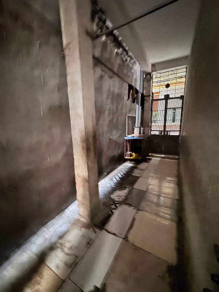 Bán nhà Trường Chinh - diện tích 98m2 4 tầng - Ngõ thông - giá 27,5 tỷ