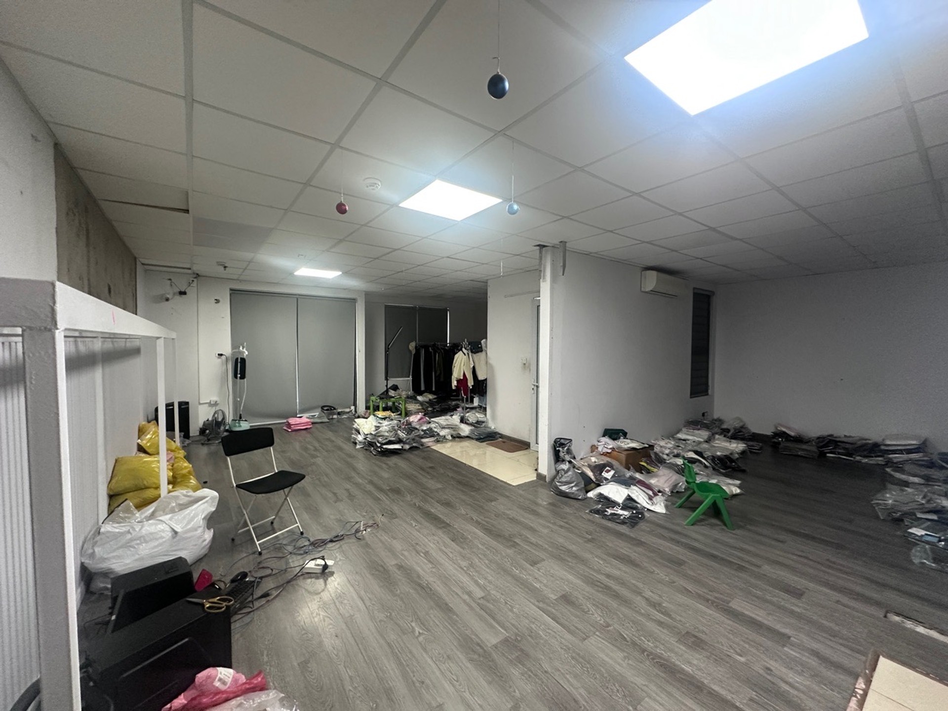 Bán nhà Định Công - diện tích 69m2 1 tầng - Mặt phố - giá 6,5 tỷ