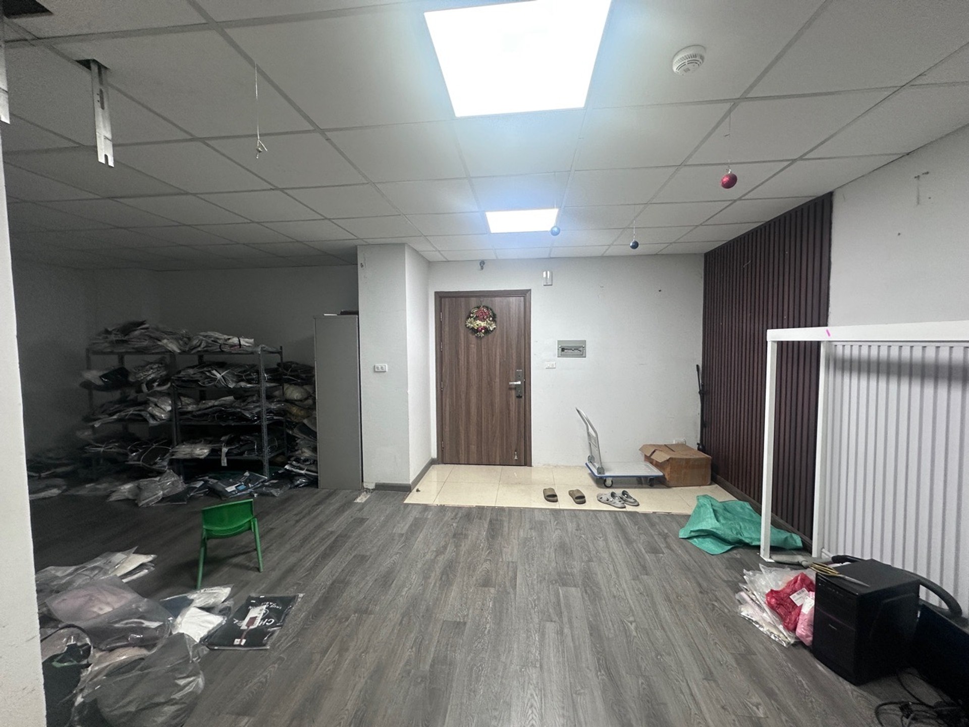 Bán nhà Định Công - diện tích 69m2 1 tầng - Mặt phố - giá 6,5 tỷ
