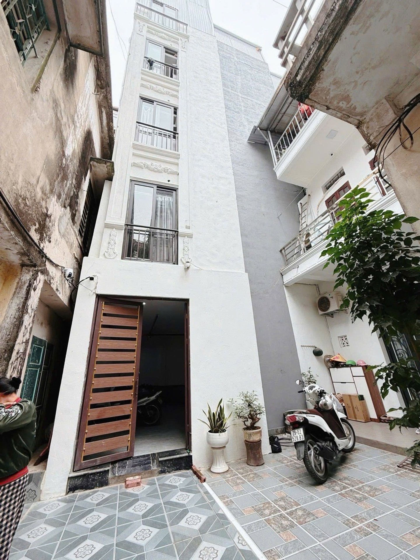 Bán nhà Hai Bà Trưng - diện tích 62m2 6 tầng - Thang máy - giá 15,5 tỷ