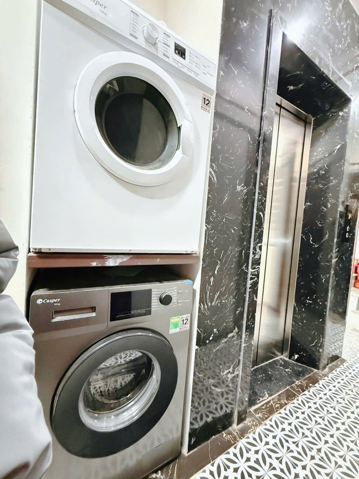 Bán nhà Hai Bà Trưng - diện tích 62m2 6 tầng - Thang máy - giá 15,5 tỷ