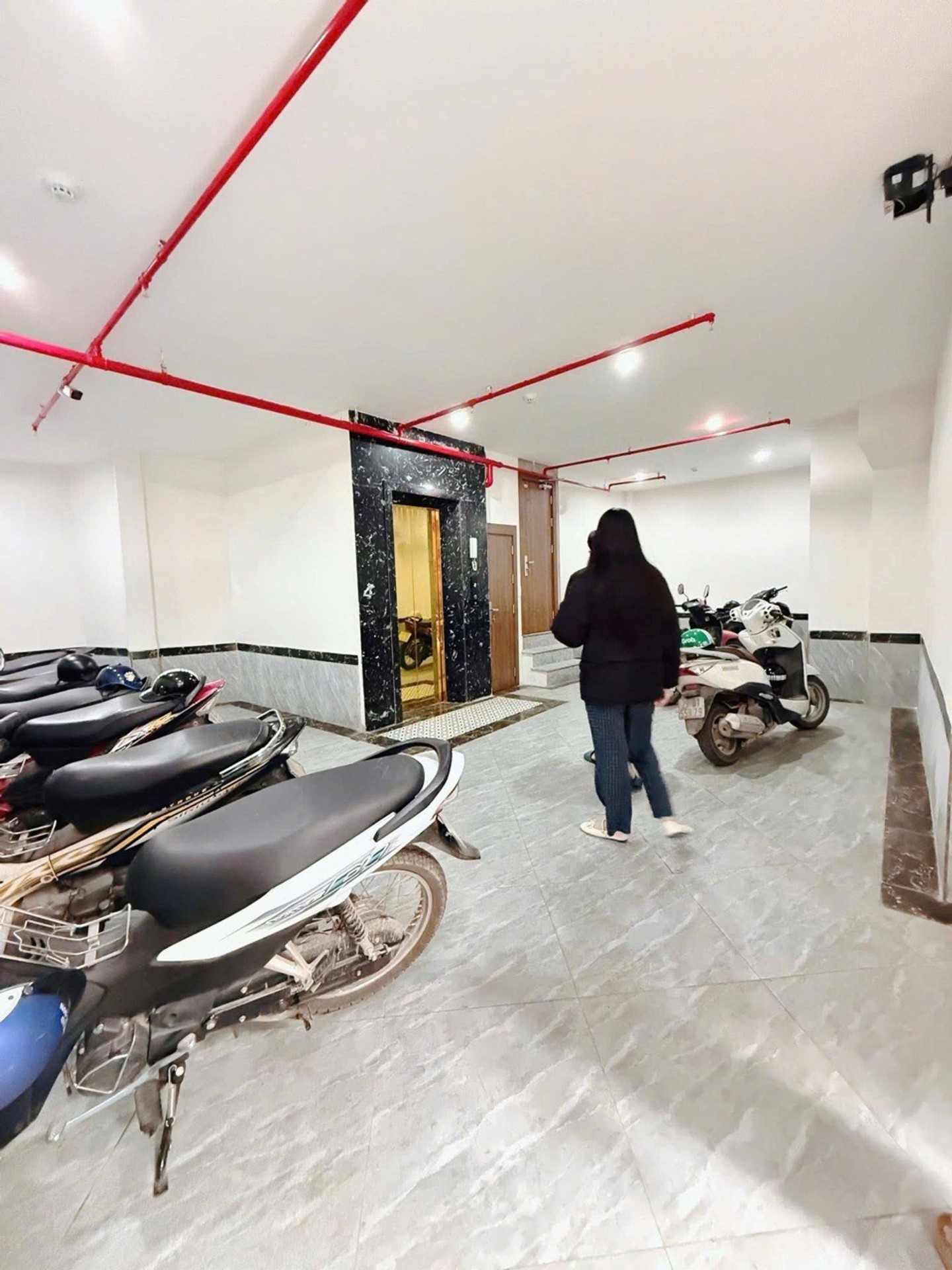 Bán nhà Hai Bà Trưng - diện tích 62m2 6 tầng - Thang máy - giá 15,5 tỷ
