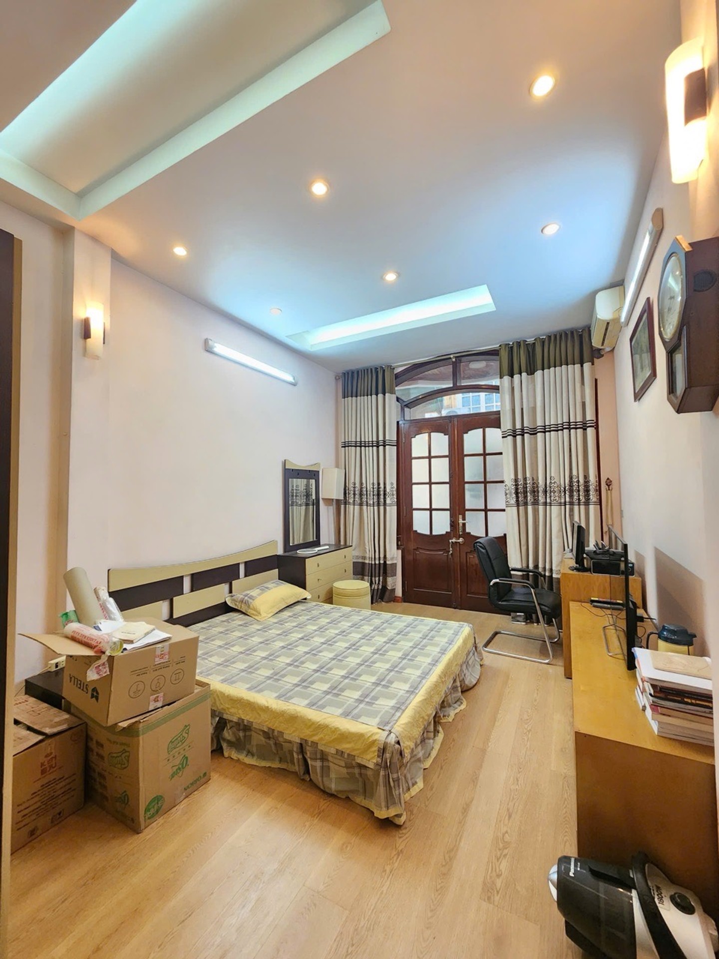 Bán nhà Nguyễn Đình Chiểu - diện tích 53m2 4 tầng - 2 mặt ngõ trước sau - giá 18 tỷ