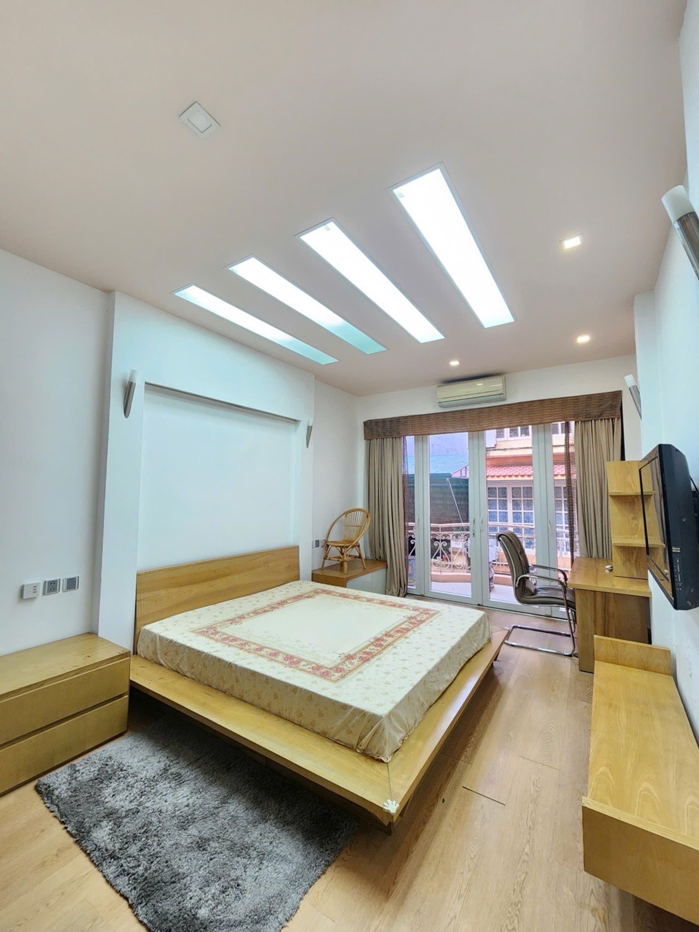 Bán nhà Nguyễn Đình Chiểu - diện tích 53m2 4 tầng - 2 mặt ngõ trước sau - giá 18 tỷ