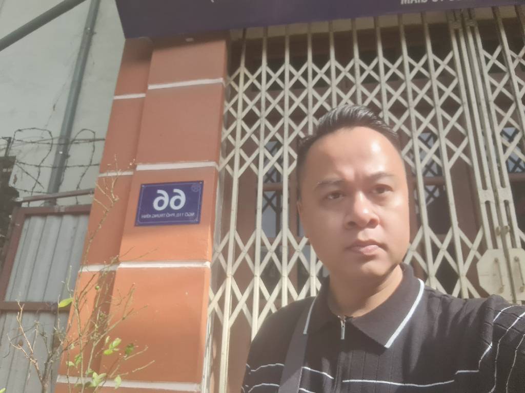 Bán nhà Trung Kính - diện tích 55.8m2 4 tầng - Ô tô vào nhà - giá 27 tỷ