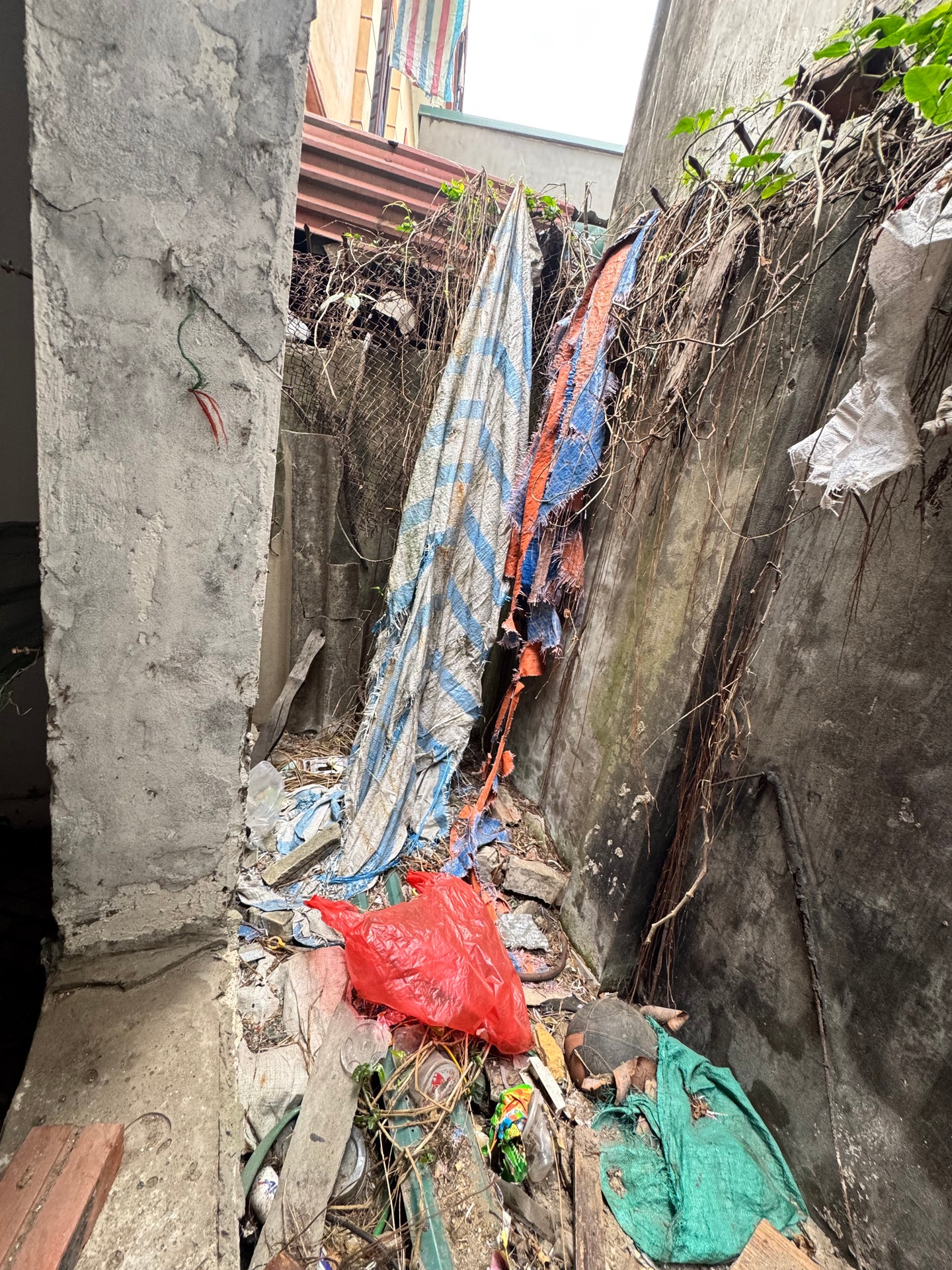 Bán nhà Nam Dư - diện tích 149m2 2 tầng - Ô TÔ - giá 26,8 tỷ