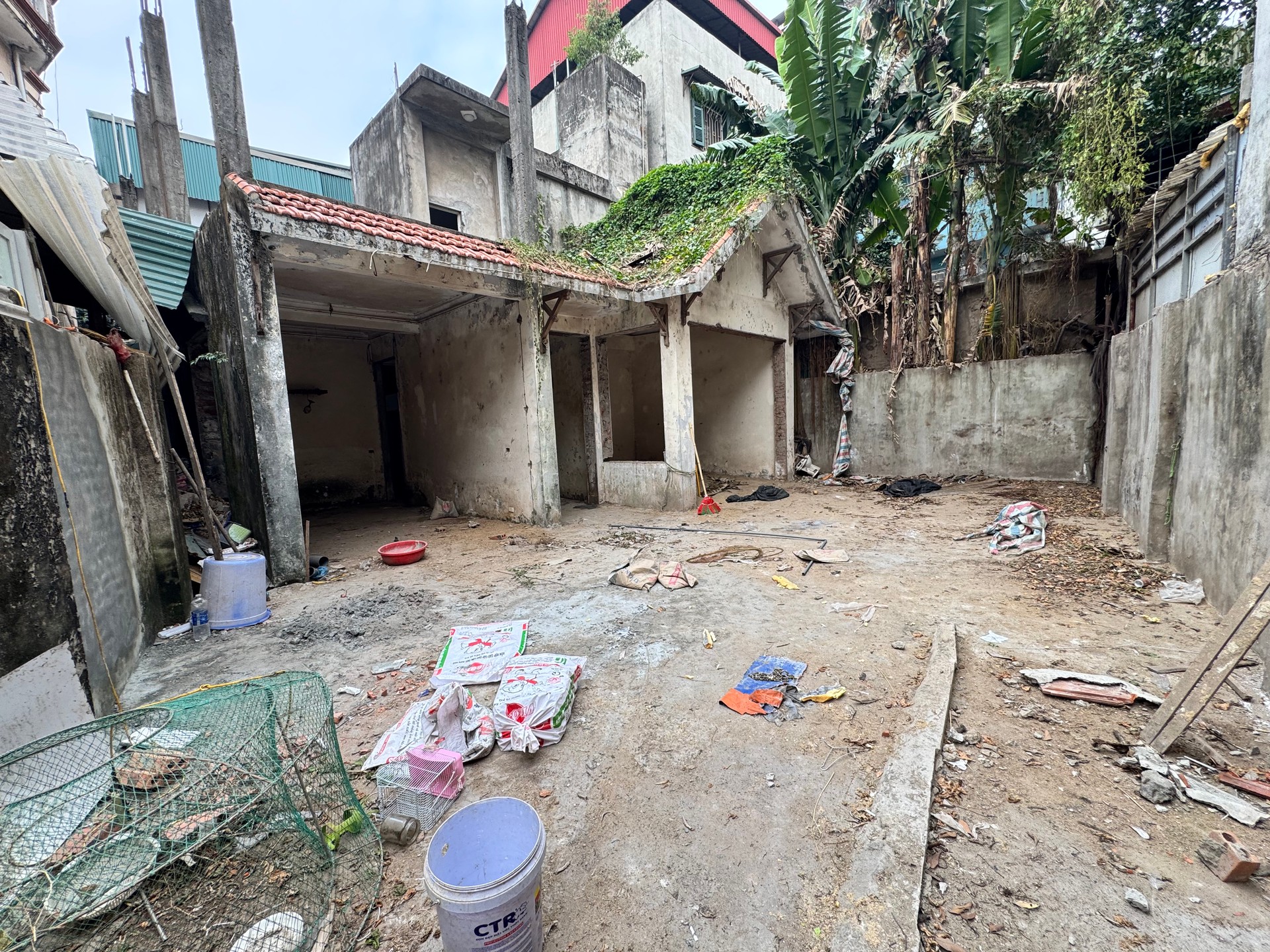 Bán nhà Nam Dư - diện tích 149m2 2 tầng - Ô TÔ - giá 26,8 tỷ