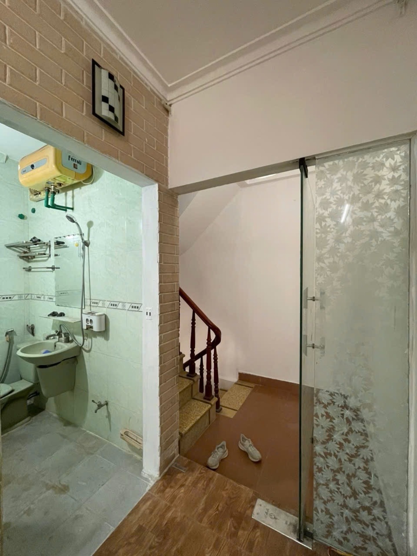 Bán nhà Hồng Mai - diện tích 23m2 6 tầng - 3 mặt thoáng sáng vĩnh viễn - giá 6,9 tỷ