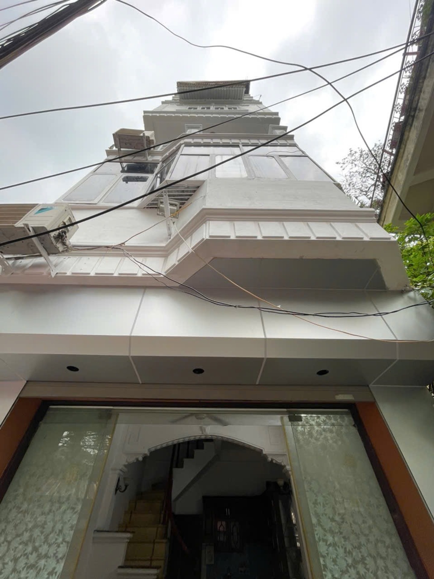 Bán nhà Hồng Mai - diện tích 23m2 6 tầng - 3 mặt thoáng sáng vĩnh viễn - giá 6,9 tỷ
