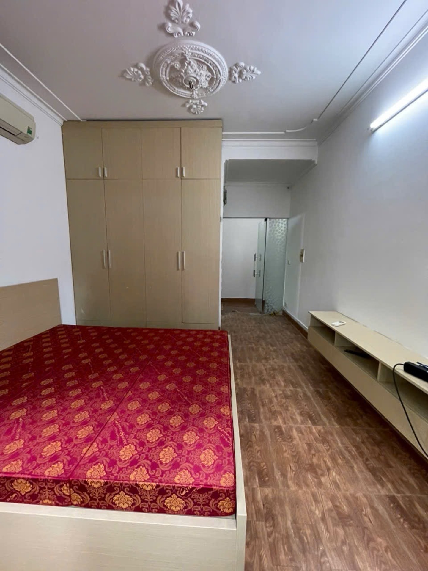 Bán nhà Hồng Mai - diện tích 23m2 6 tầng - 3 mặt thoáng sáng vĩnh viễn - giá 6,9 tỷ