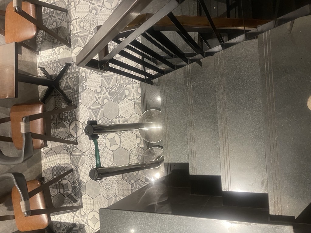 Bán nhà Trần Đại Nghĩa - diện tích 131m2 4 tầng - Ô tô tránh - giá 108 tỷ