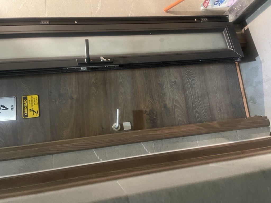 Bán nhà Trần Đại Nghĩa - diện tích 131m2 4 tầng - Ô tô tránh - giá 108 tỷ