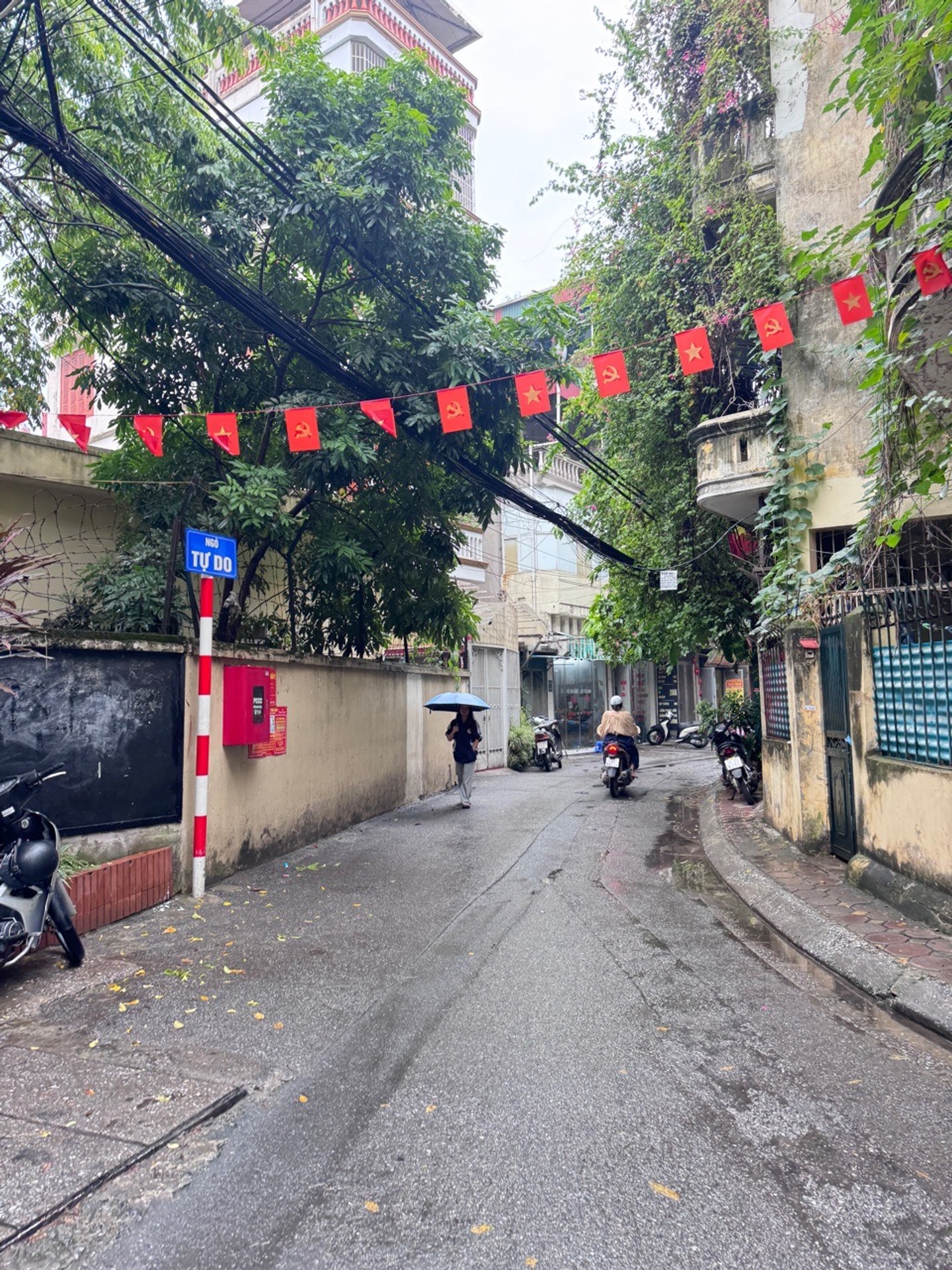 Bán nhà Hai Bà Trưng - diện tích 65m2 5 tầng - Mặt ngõ thông ô tô tránh - giá 23 tỷ