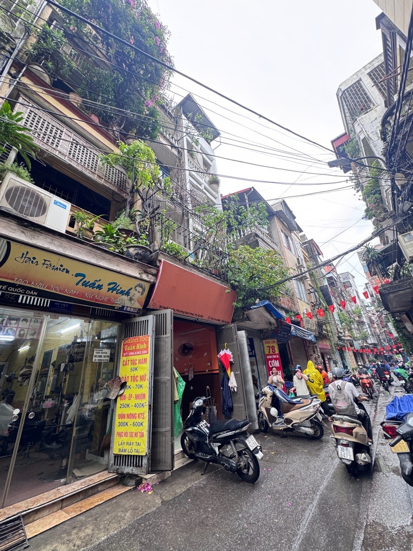 Bán nhà Hai Bà Trưng - diện tích 65m2 5 tầng - Mặt ngõ thông ô tô tránh - giá 23 tỷ