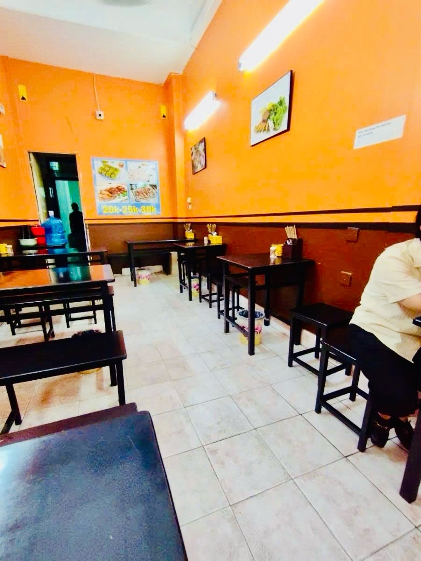 Bán nhà Hai Bà Trưng - diện tích 65m2 5 tầng - Mặt ngõ thông ô tô tránh - giá 23 tỷ