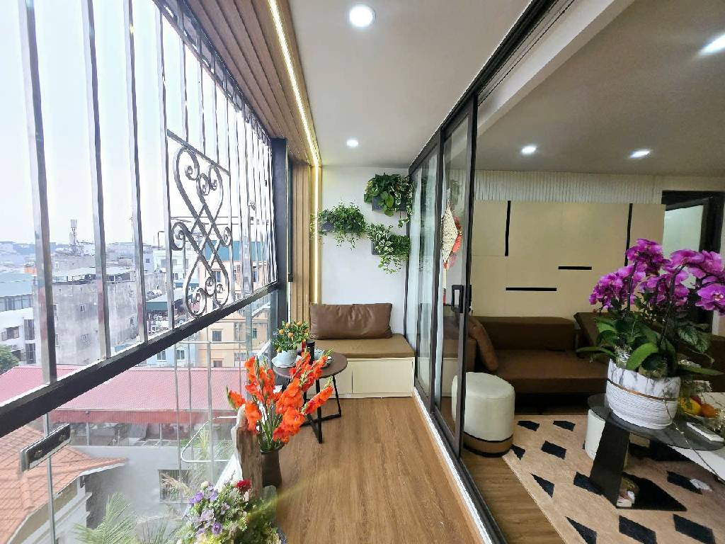 Bán nhà Kim Giang - diện tích 119m2 8 tầng - Thang máy - giá 30,5 tỷ