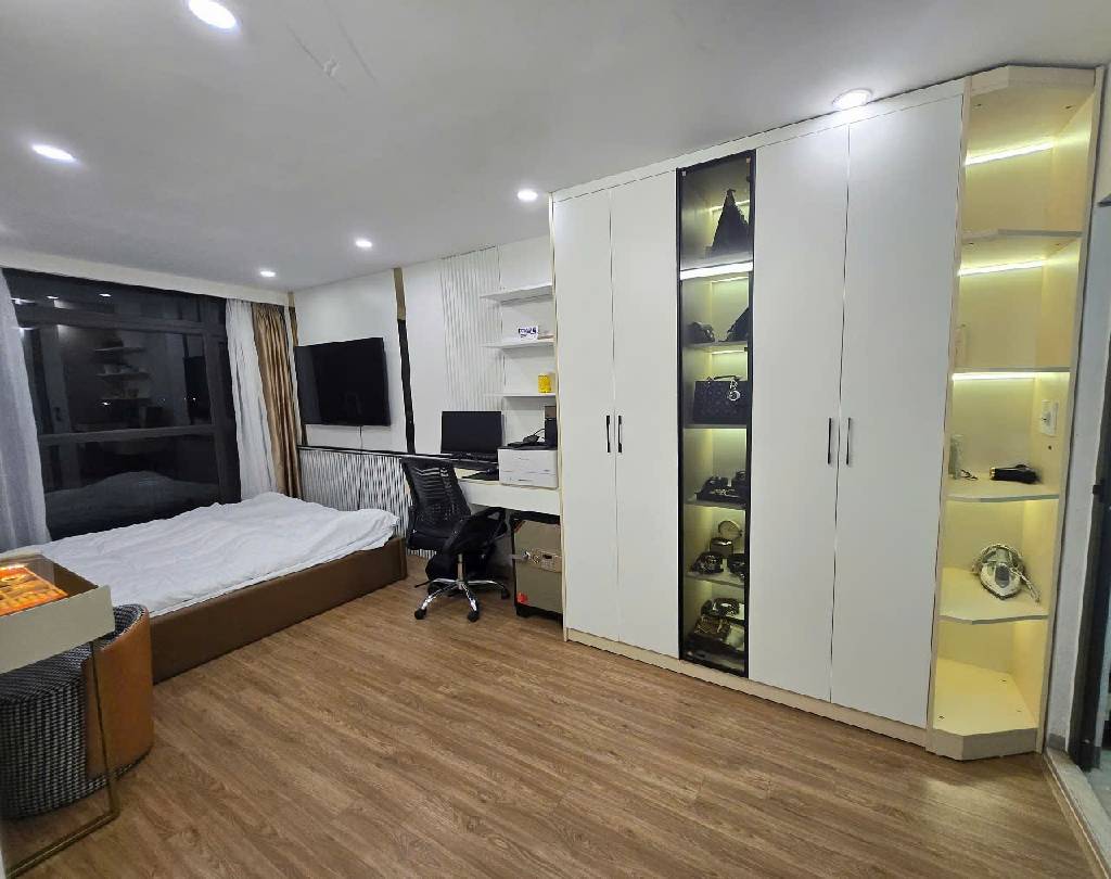 Bán nhà Kim Giang - diện tích 119m2 8 tầng - Thang máy - giá 30,5 tỷ