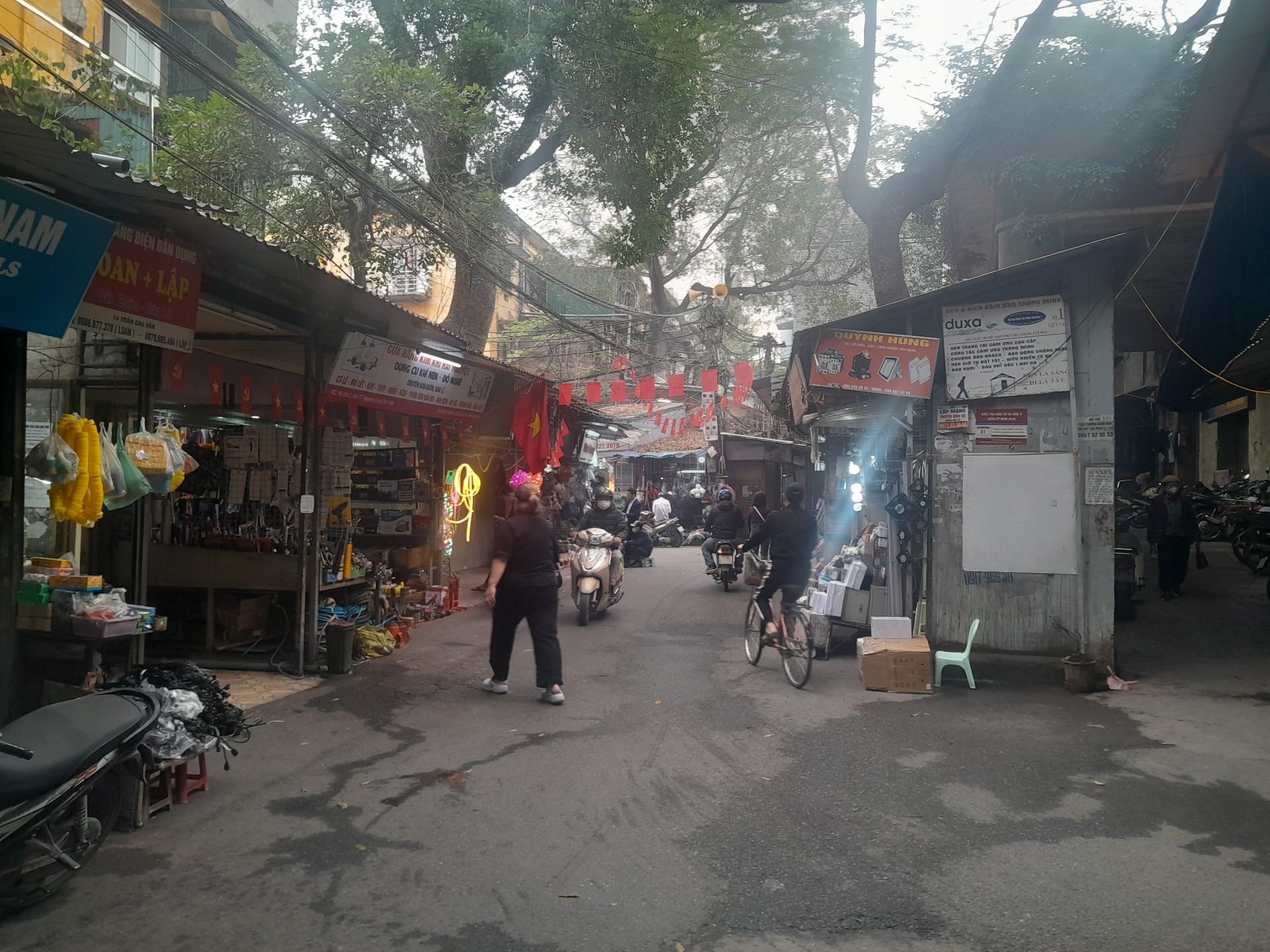 Bán nhà Nguyễn Công Trứ - diện tích 70m2 1 tầng - Kinh doanh tầng 1 sầm uất - giá 5,8 tỷ