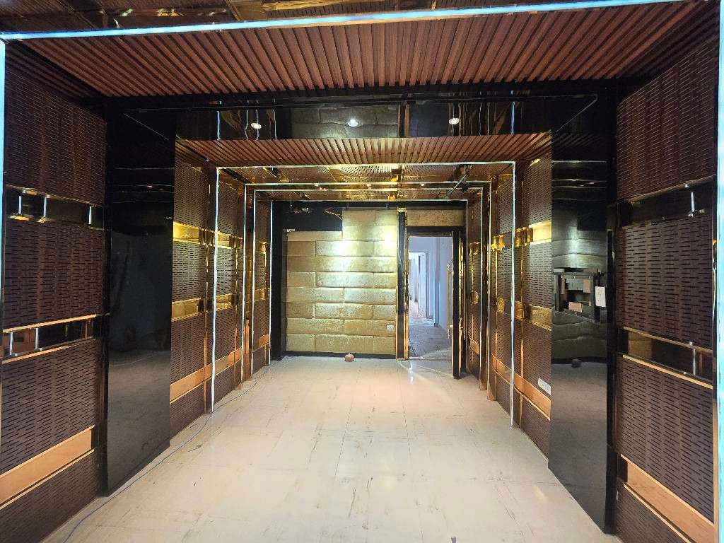 Bán nhà Đại La - diện tích 76m2 5 tầng - Mặt phố kinh doanh sầm uất - giá 44 tỷ