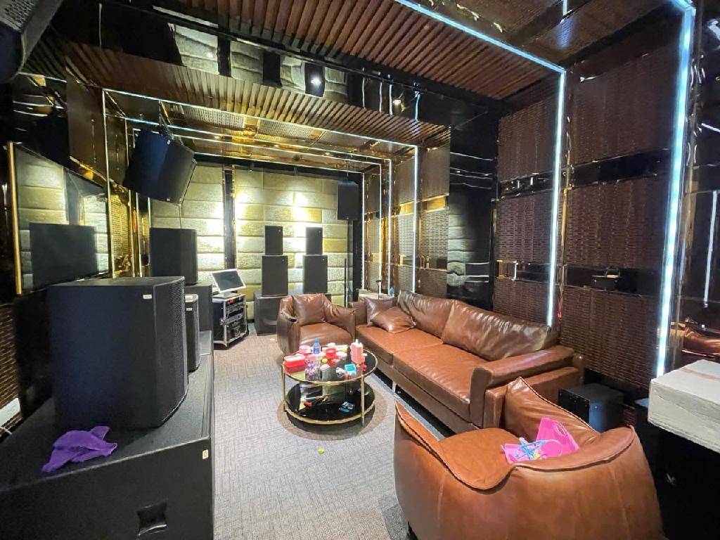 Bán nhà Đại La - diện tích 76m2 5 tầng - Mặt phố kinh doanh sầm uất - giá 44 tỷ