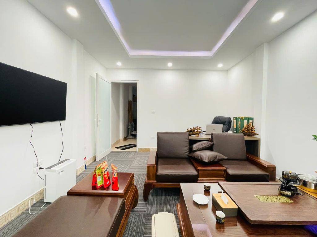 Bán nhà Đại La - diện tích 76m2 5 tầng - Mặt phố kinh doanh sầm uất - giá 44 tỷ