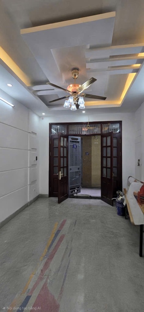 Bán nhà Vĩnh Hưng - diện tích 30m2 5 tầng - Cách ô tô tránh 30m - giá 7,6 tỷ